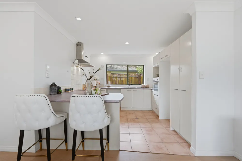 Photos of 18 Broadhurst Road