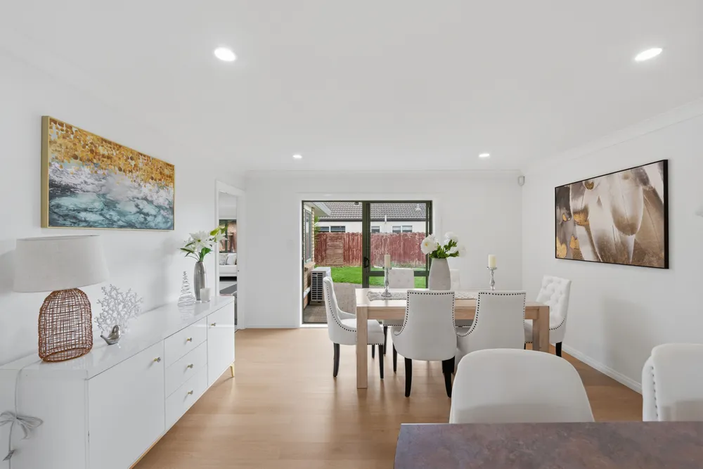 Photos of 18 Broadhurst Road