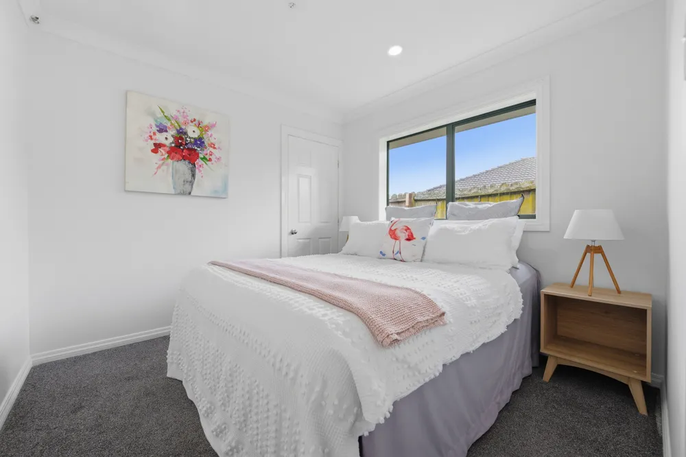 Photos of 18 Broadhurst Road