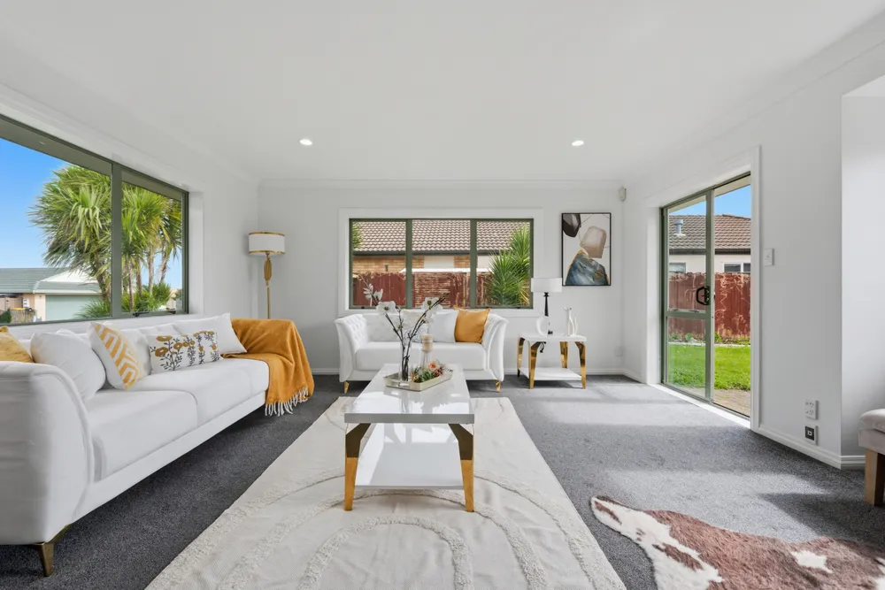 Photos of 18 Broadhurst Road