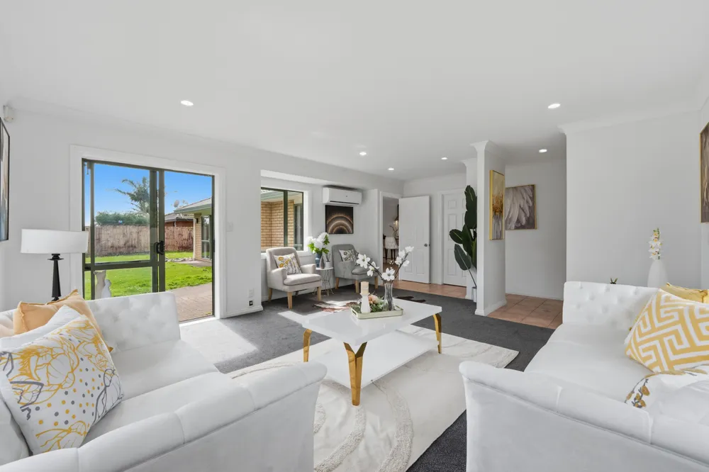 Photos of 18 Broadhurst Road