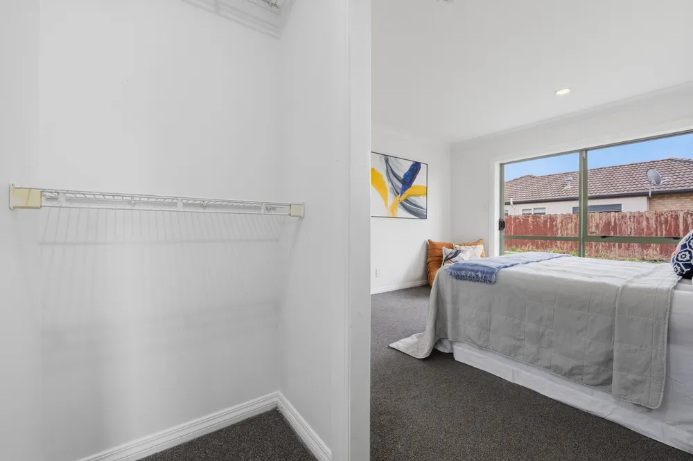 Photos of 18 Broadhurst Road