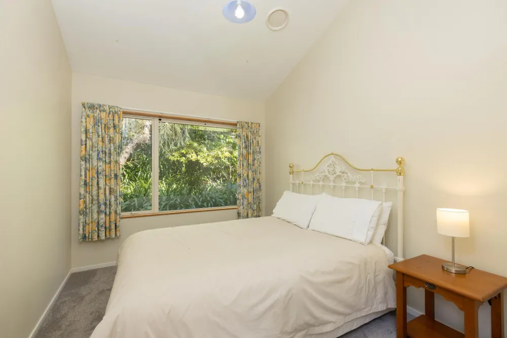 Photos of 101 Haycock Road