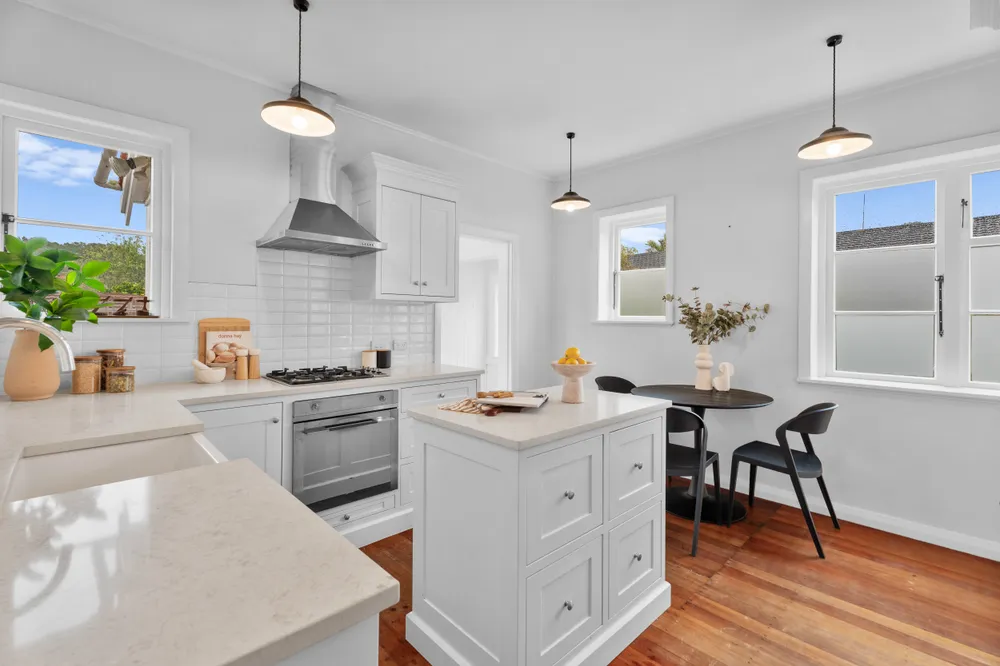 Photos of 567 Mount Albert Road