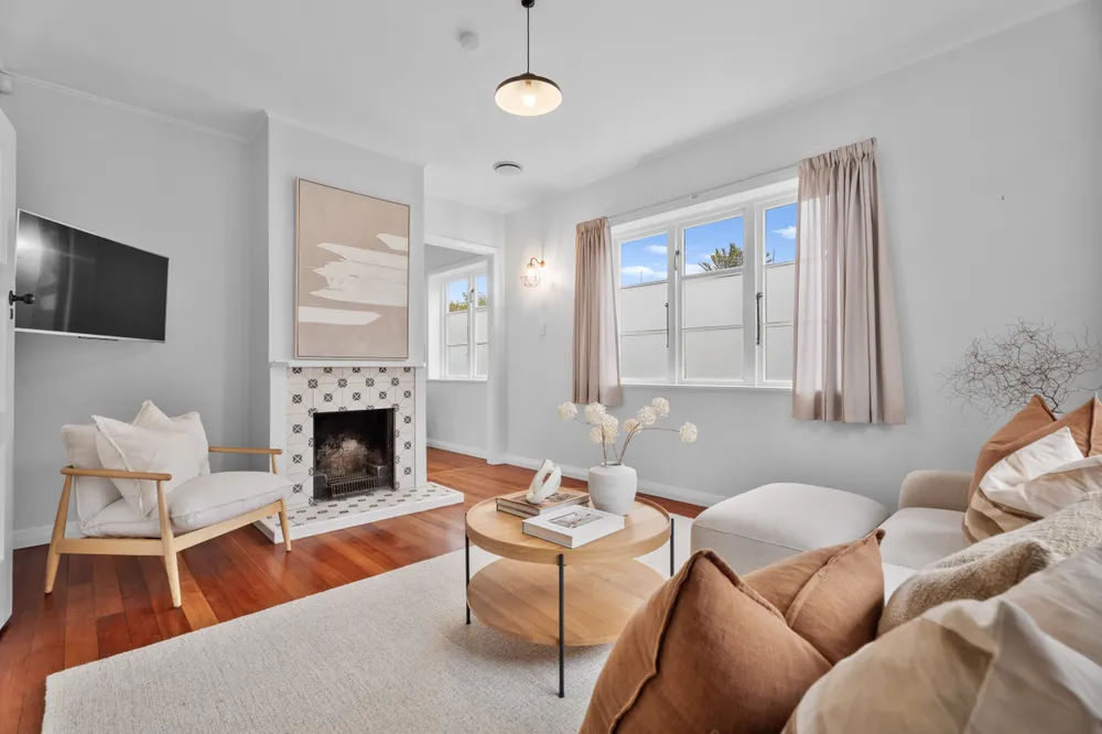 Photos of 567 Mount Albert Road