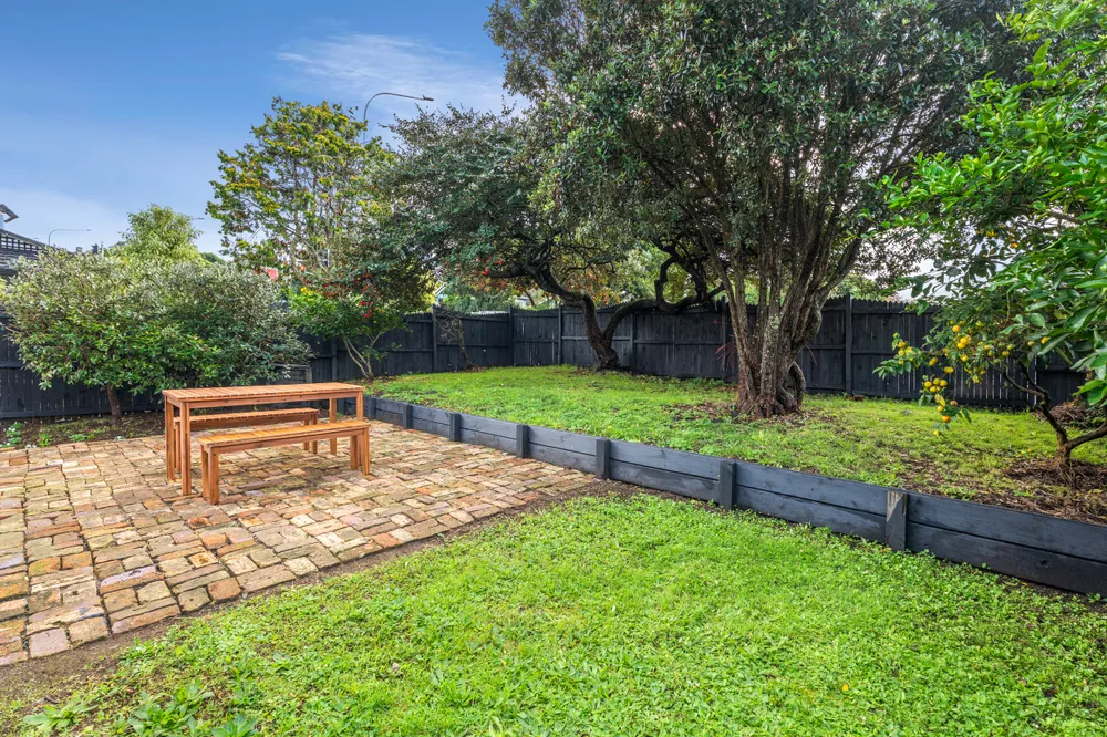 Photos of 567 Mount Albert Road