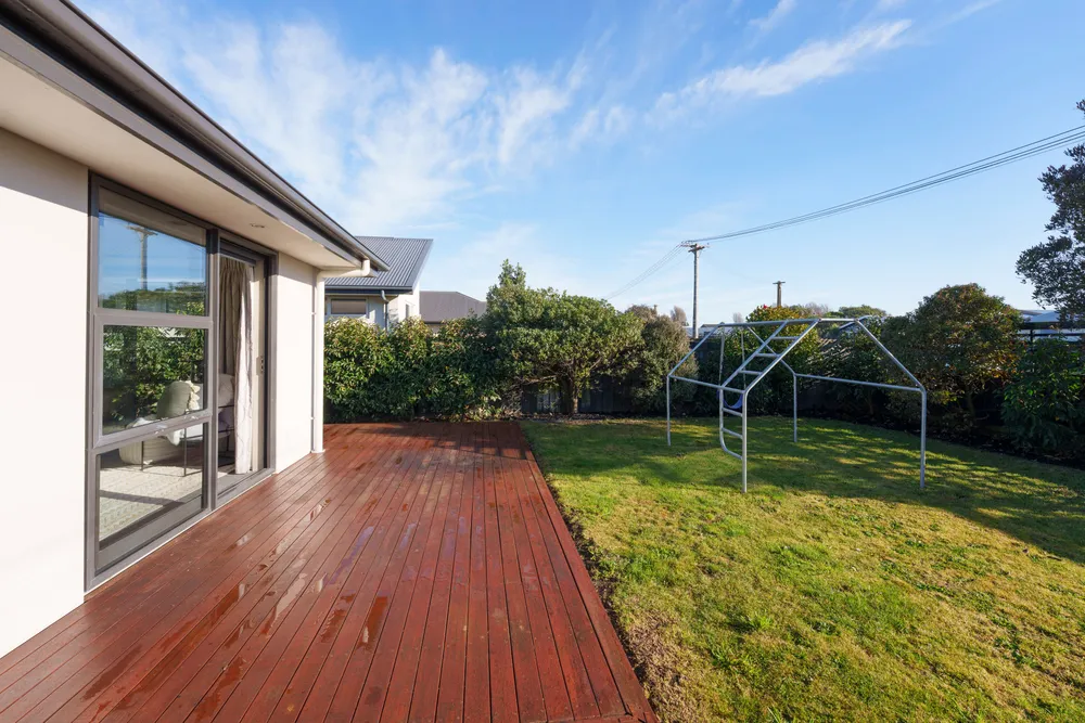 Photos of 16 Sylvia Street
