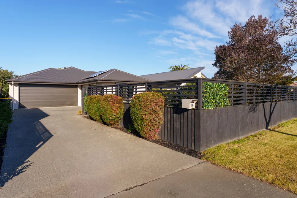 Photos of 16 Sylvia Street