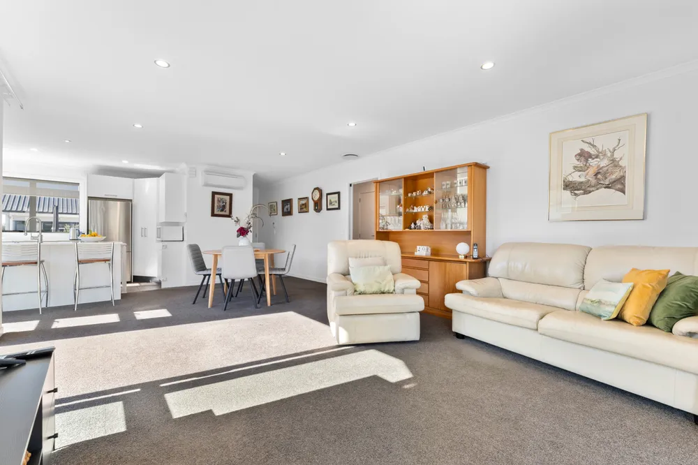Photos of 52 Arabella Lane
