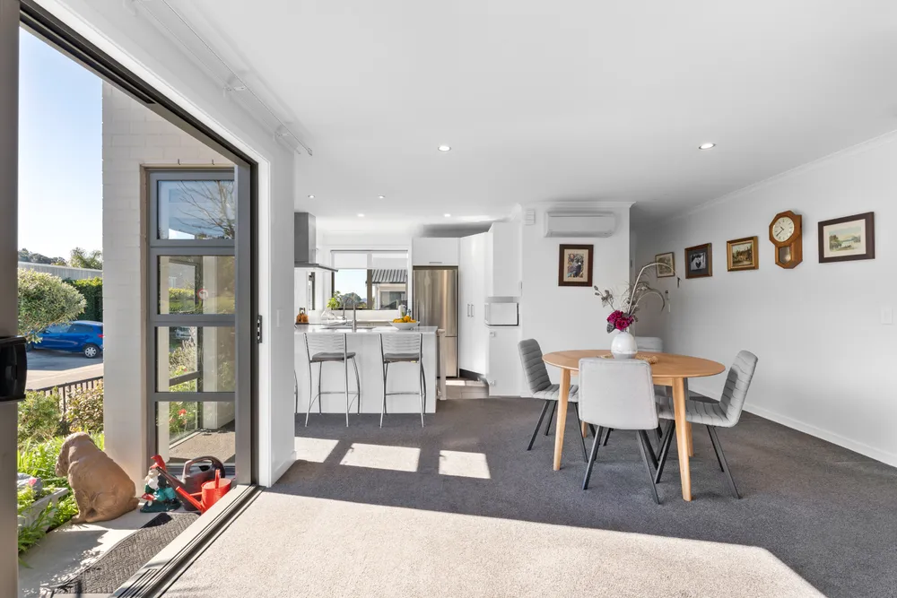 Photos of 52 Arabella Lane