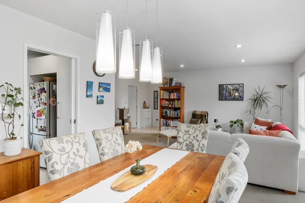 Photos of 16 Motiti Street