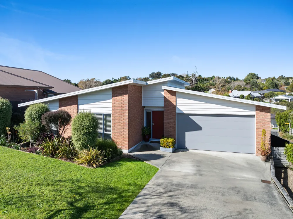 Photos of 16 Motiti Street