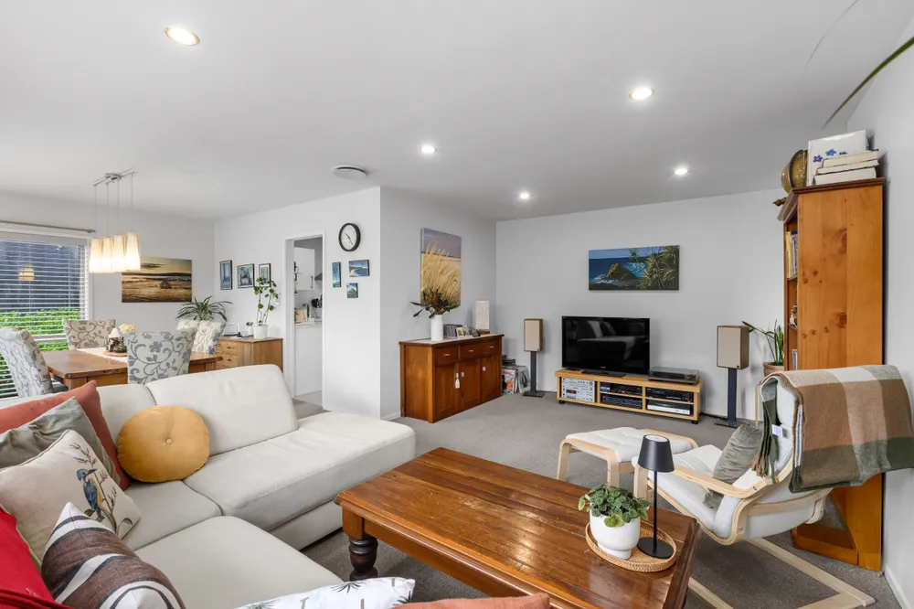Photos of 16 Motiti Street