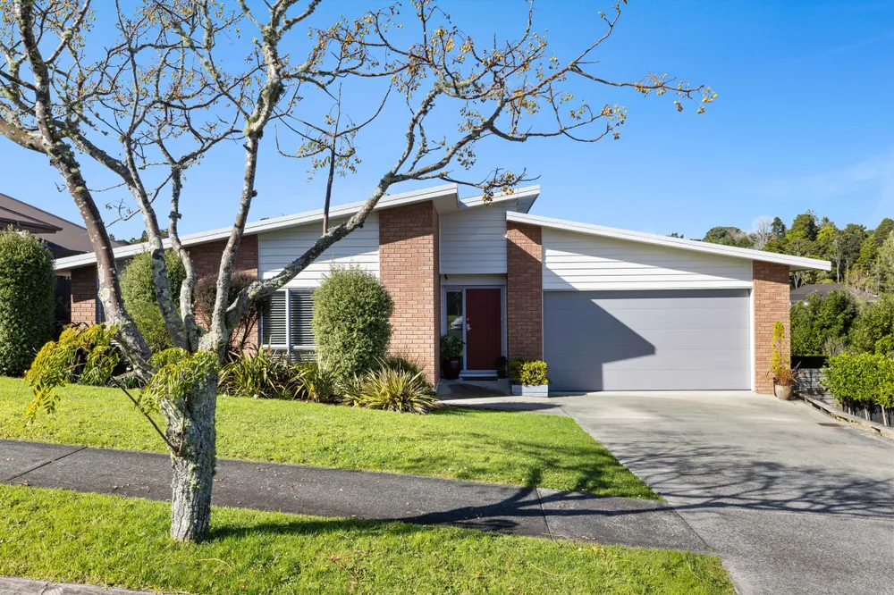 Photos of 16 Motiti Street
