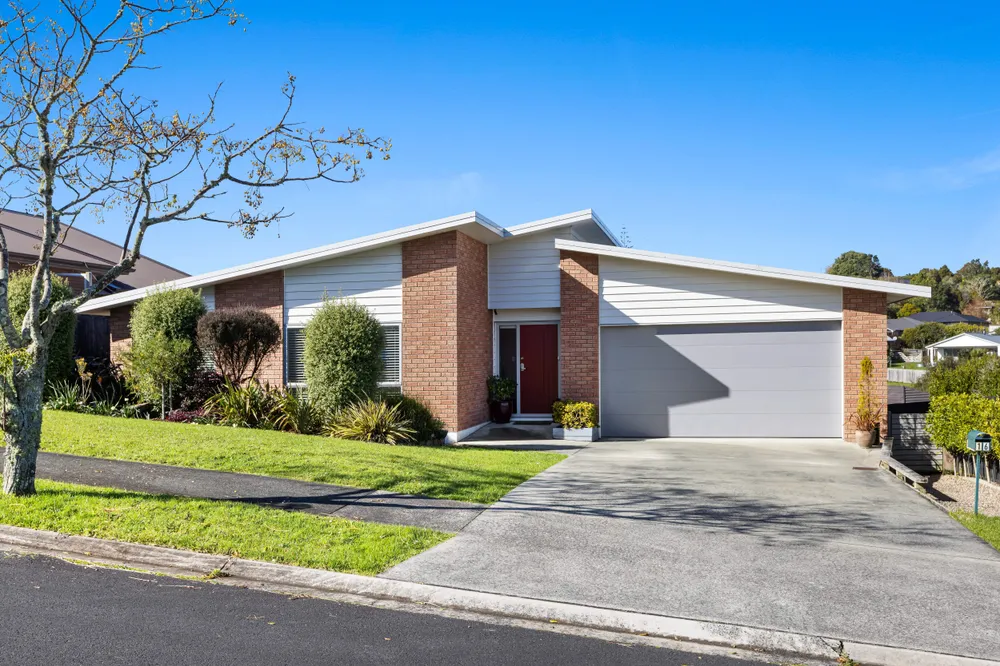 Photos of 16 Motiti Street