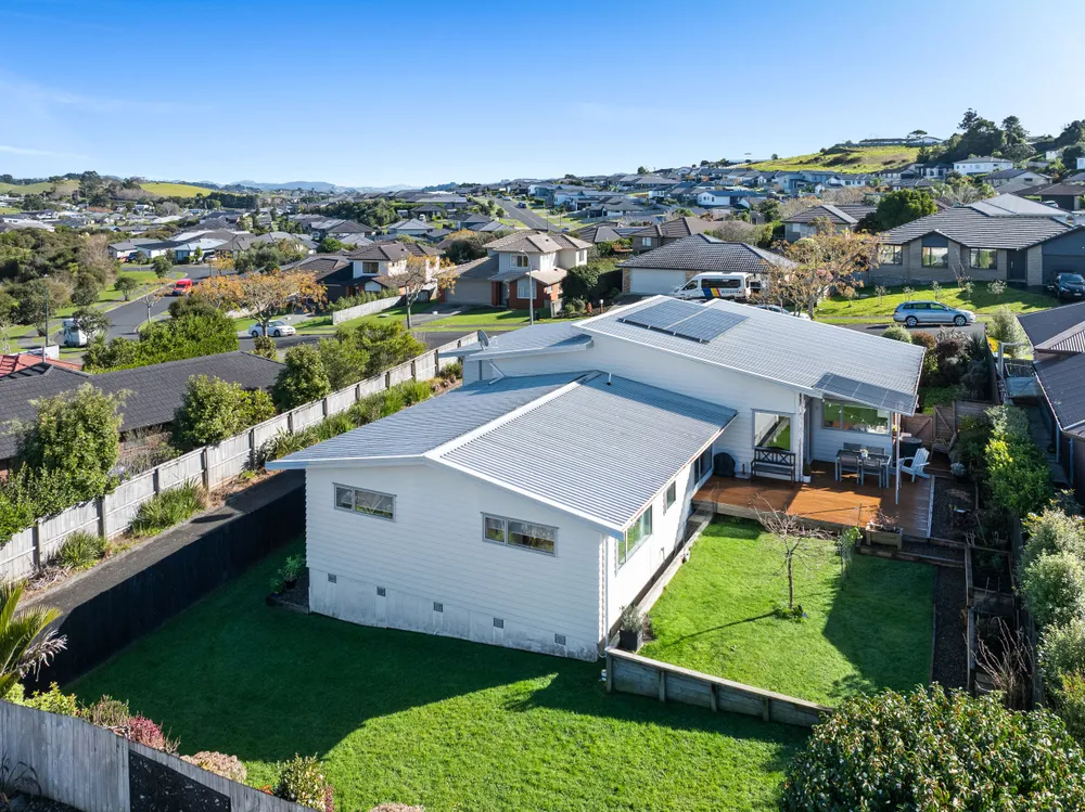 Photos of 16 Motiti Street