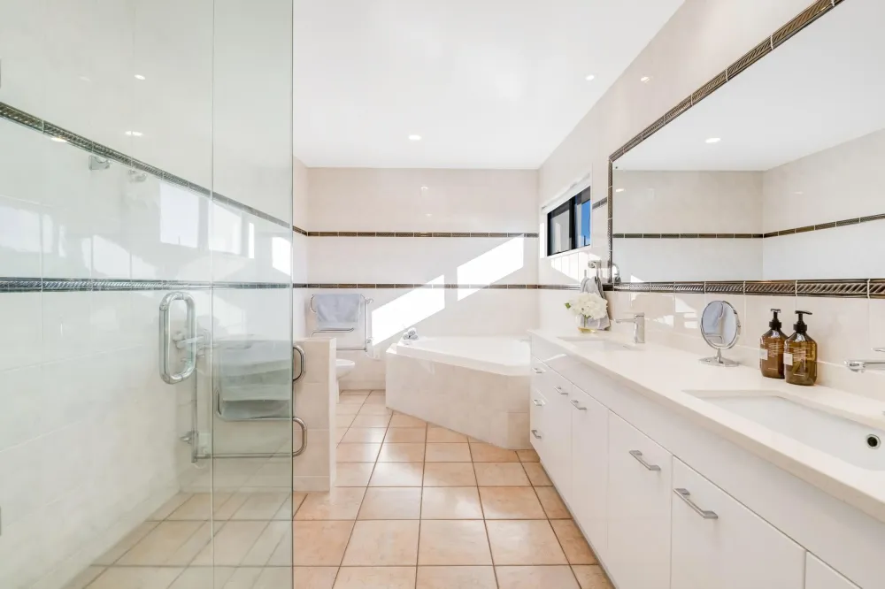 Photos of 13 Joydon Place