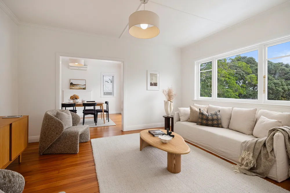 Photos of 7 Weston Avenue
