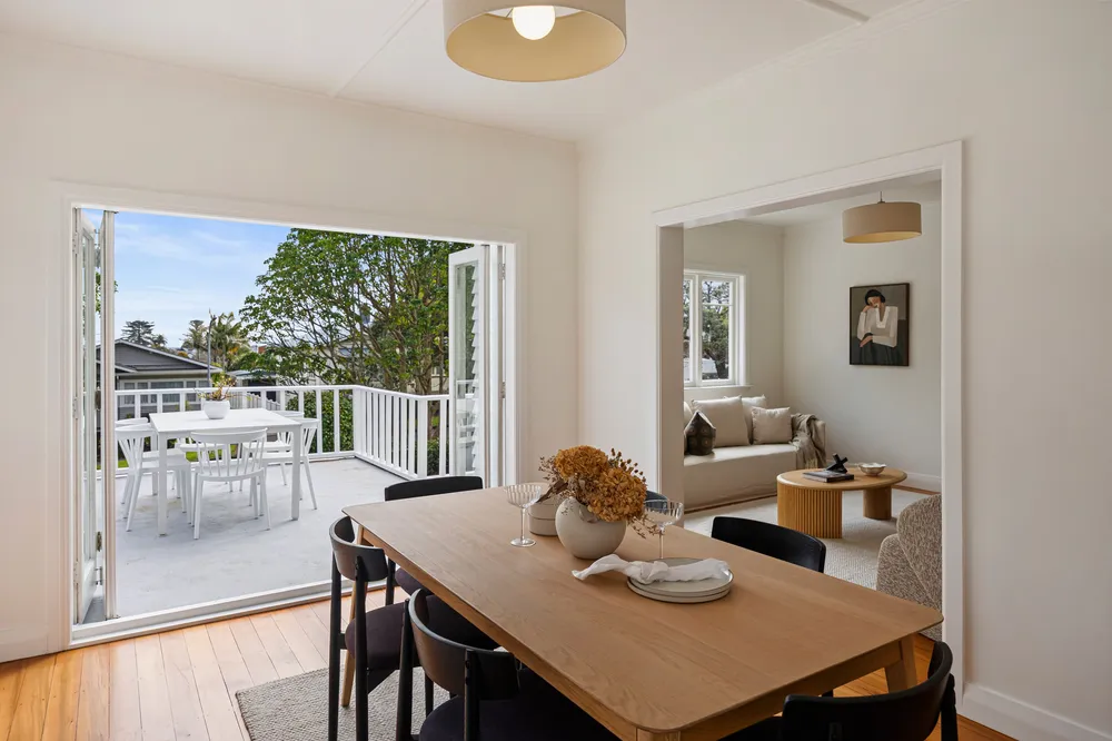 Photos of 7 Weston Avenue