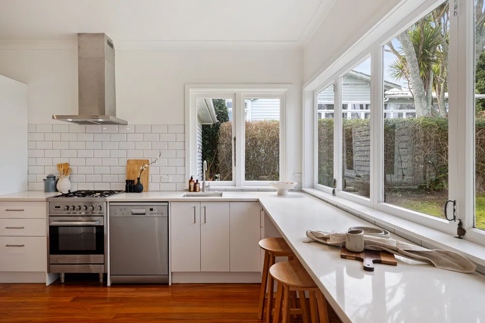 Photos of 7 Weston Avenue