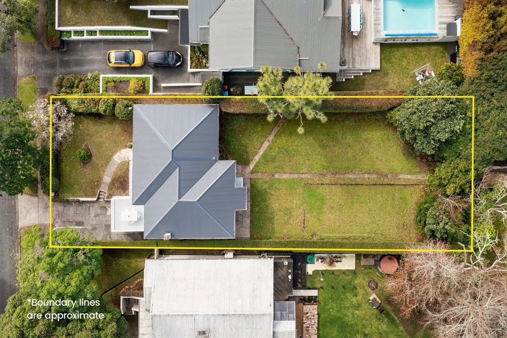 Photos of 7 Weston Avenue