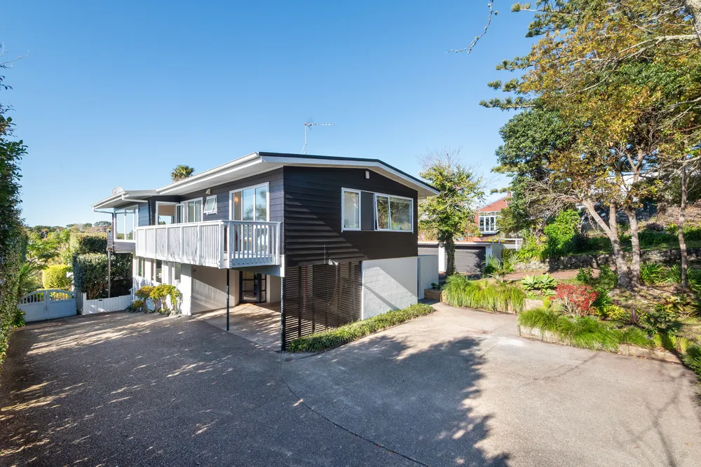 Photos of 19 Aberdeen Road