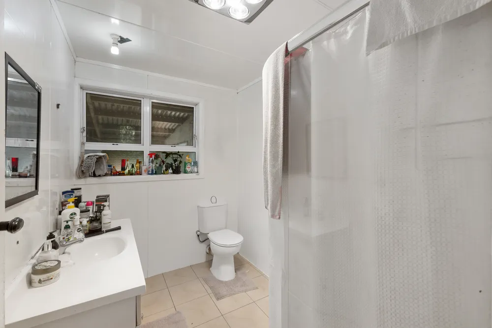 Photos of 115 Puhinui Road