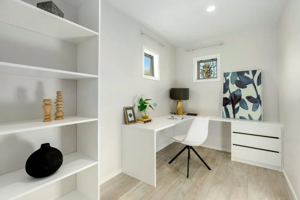 Photos of 39 Scarlet Oak Drive