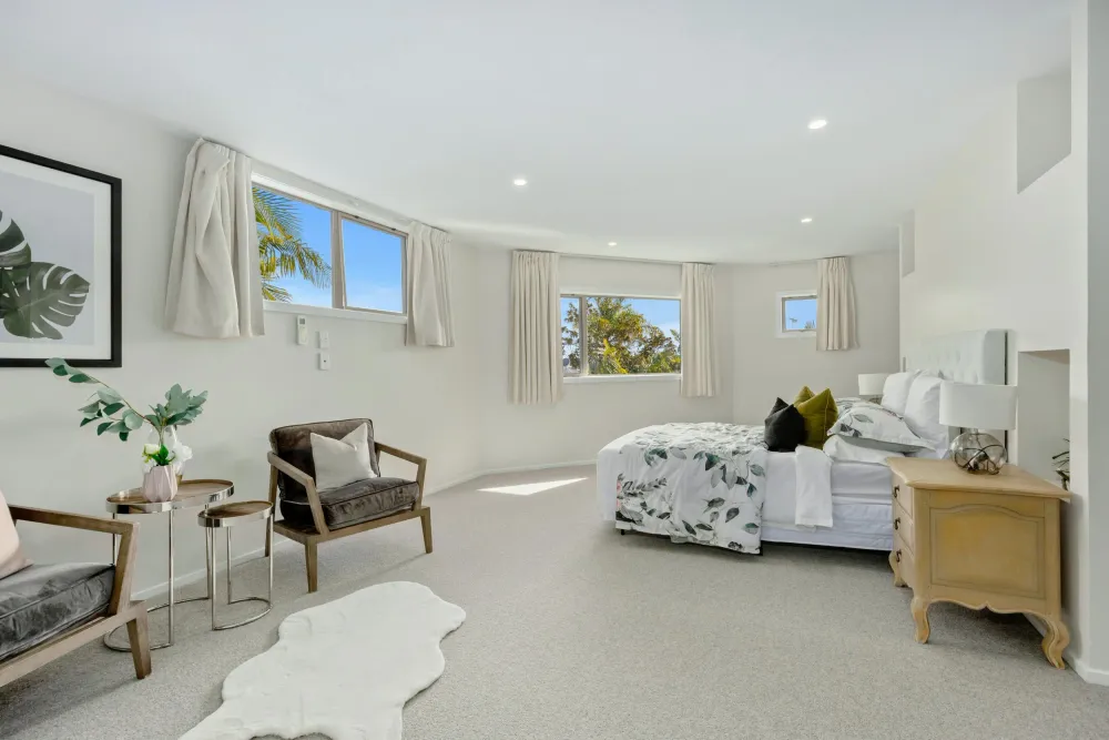 Photos of 39 Scarlet Oak Drive
