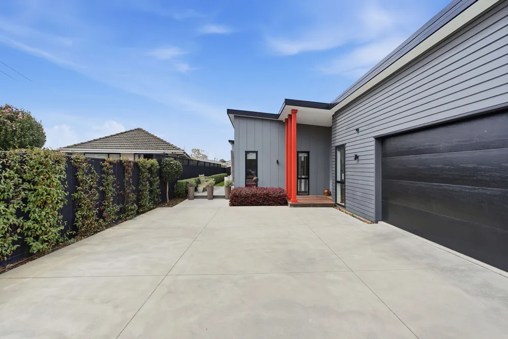 Photos of 190 Withells Road