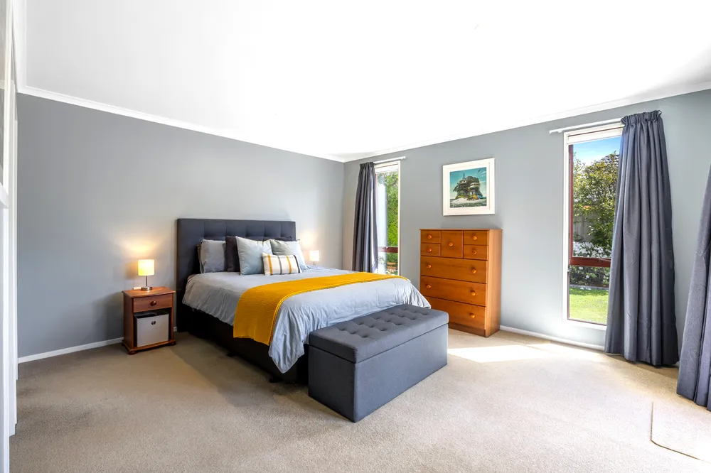 Photos of 70 Milns Road