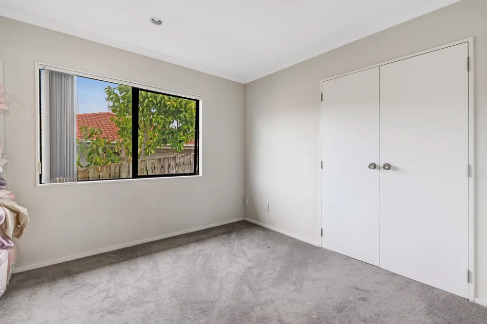 Photos of 12 Tetrarch Place