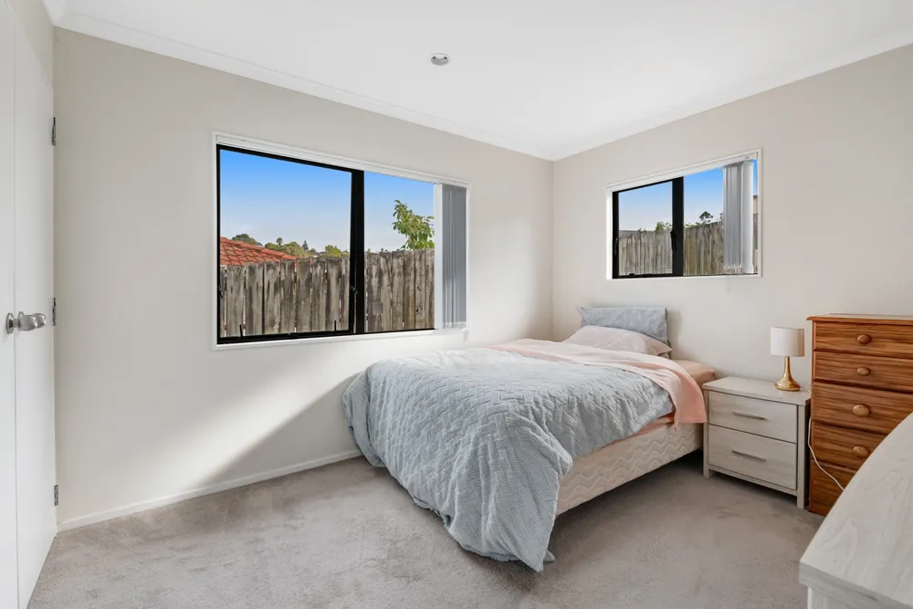 Photos of 12 Tetrarch Place