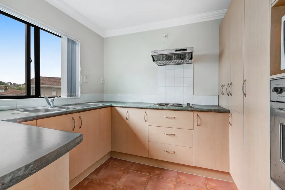 Photos of 12 Tetrarch Place