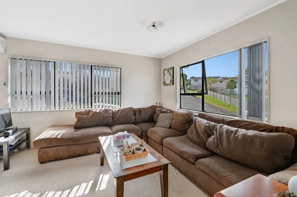 Photos of 12 Tetrarch Place