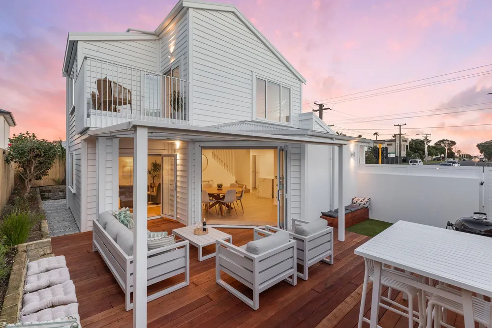 Photos of 85A Oceanbeach Road