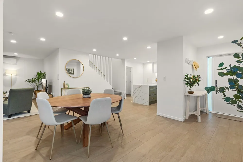 Photos of 85A Oceanbeach Road