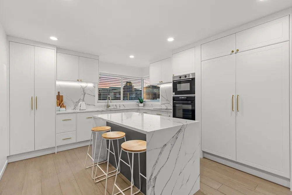 Photos of 85A Oceanbeach Road