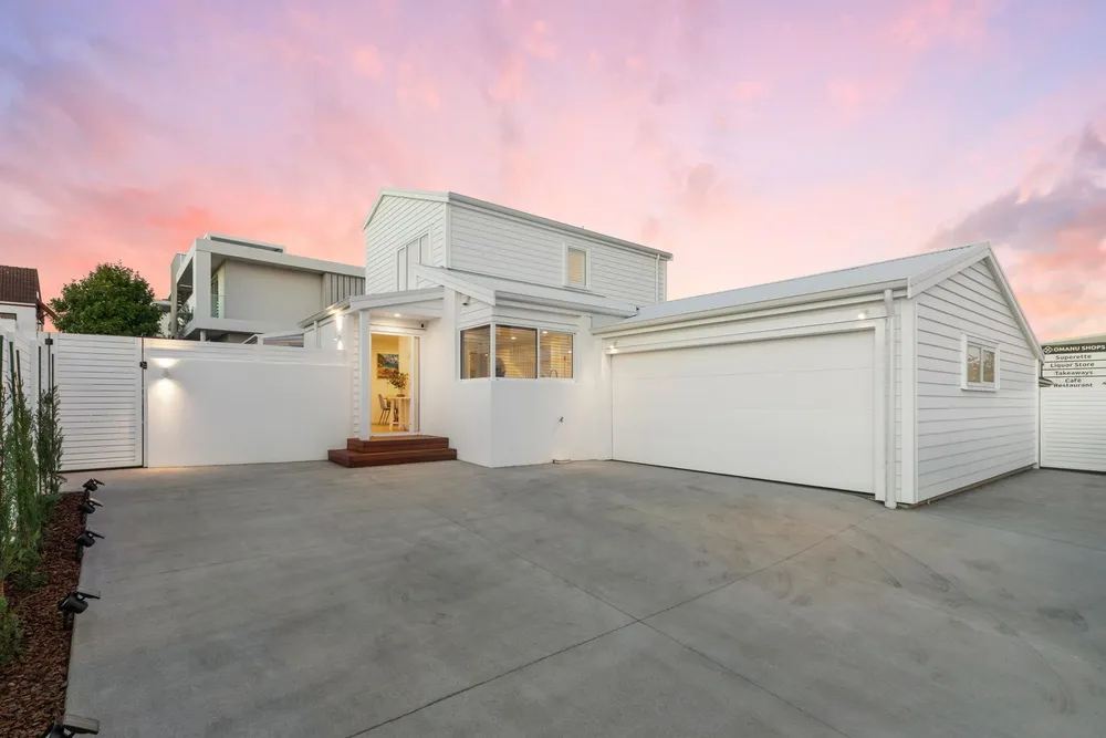 Photos of 85A Oceanbeach Road