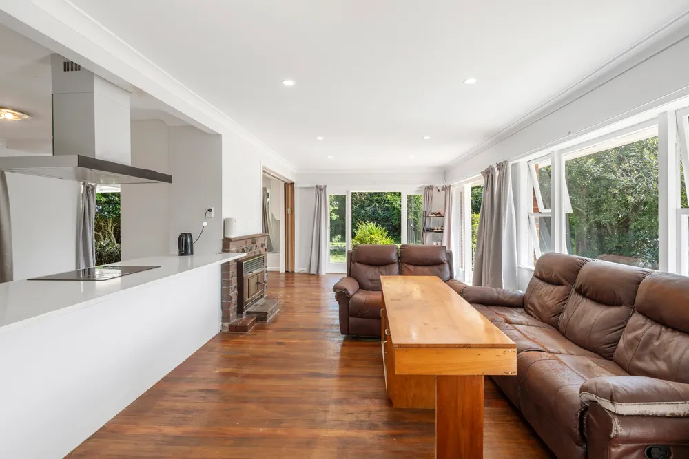 Photos of 2 Knights Drive