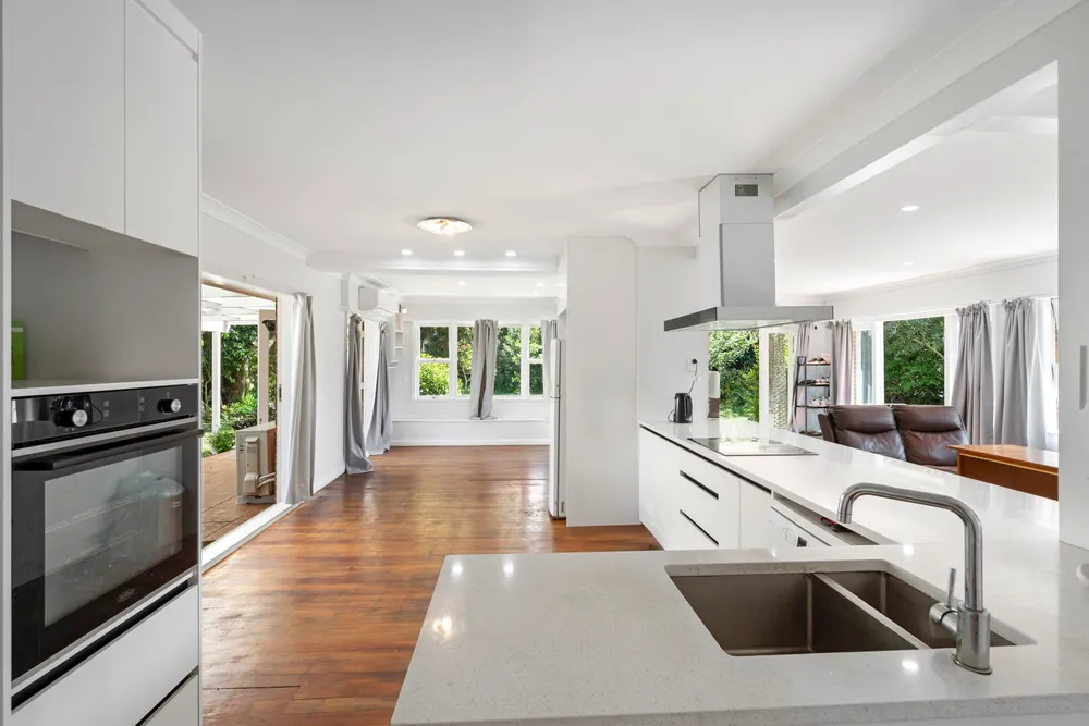 Photos of 2 Knights Drive