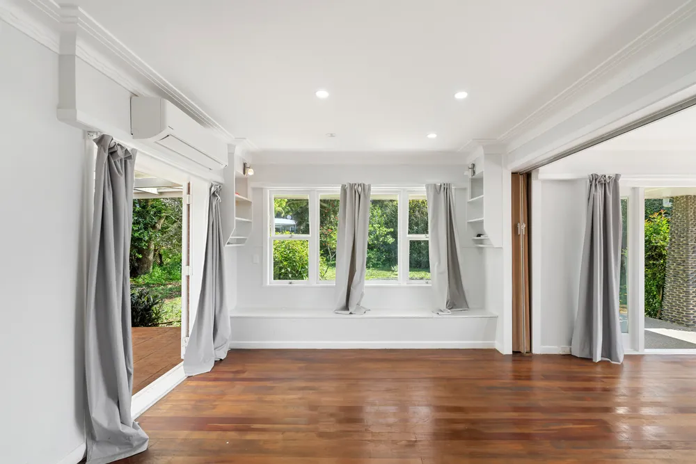 Photos of 2 Knights Drive