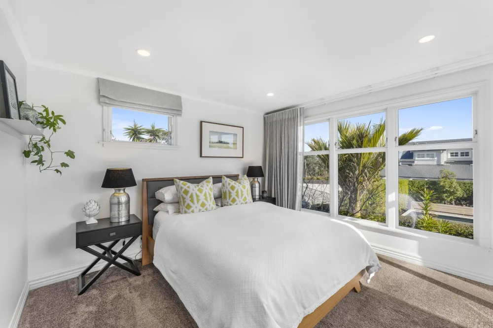 Photos of 63 Bay Road