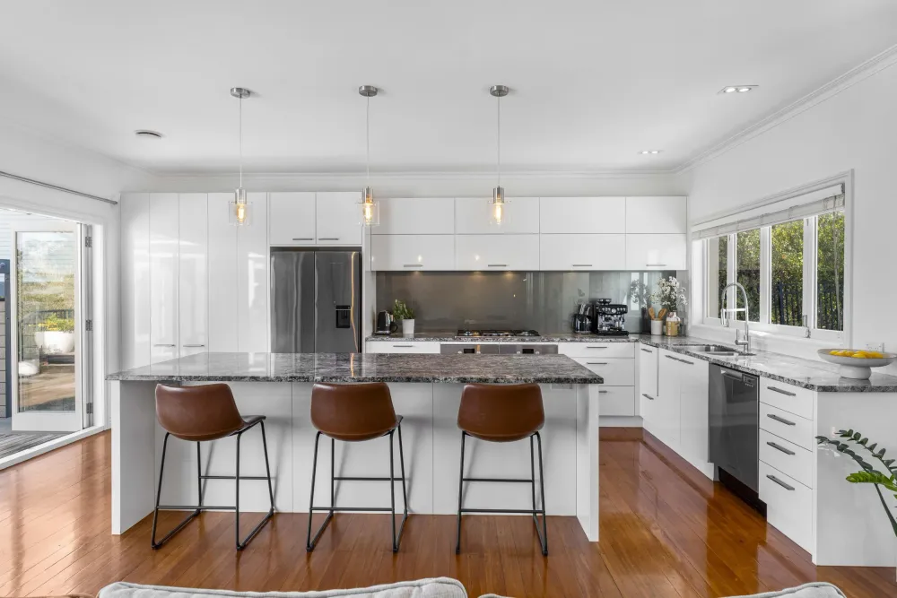 Photos of 63 Bay Road