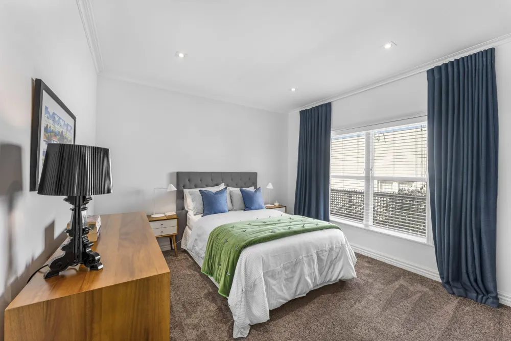 Photos of 63 Bay Road
