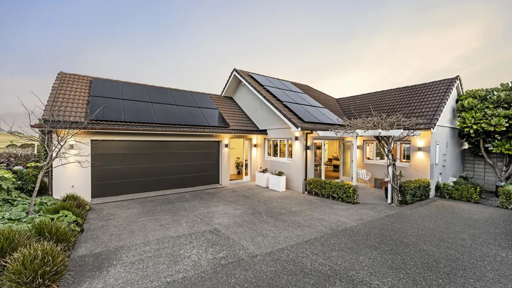 Photos of 63 Bay Road