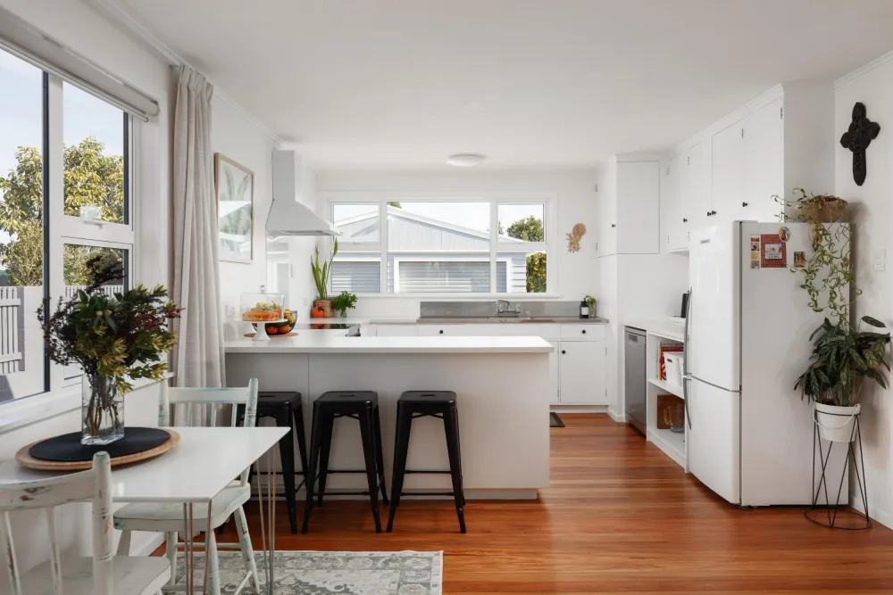Photos of 10 Leon Street