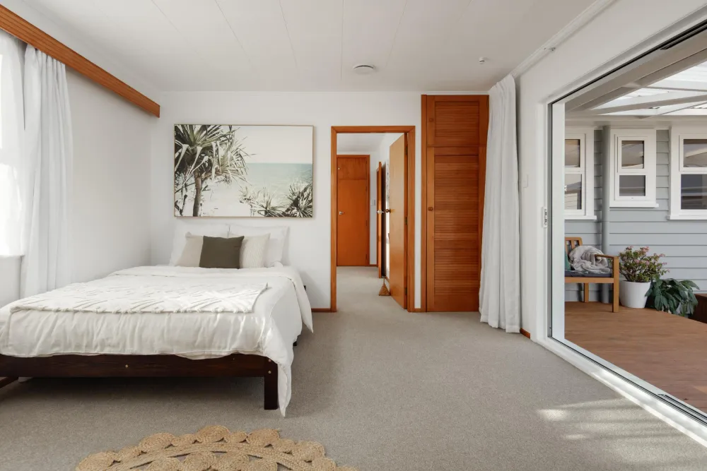 Photos of 10 Leon Street