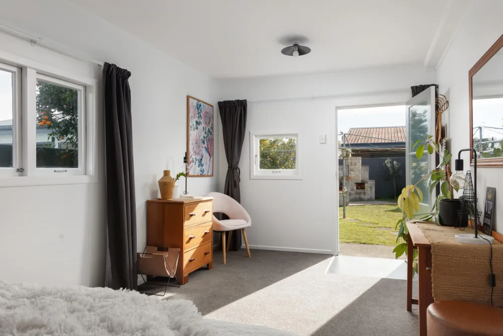 Photos of 10 Leon Street