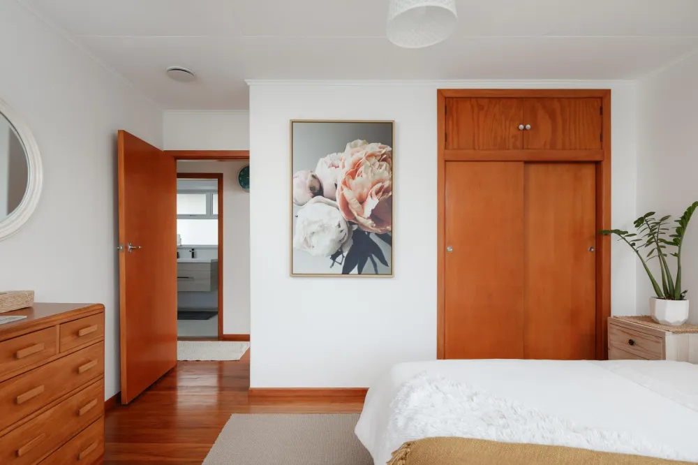 Photos of 10 Leon Street